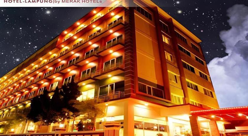 อโศก ลักชัวรี่ โฮเต็ล Hotel บันดาร์ ลัมปุง ภายนอก รูปภาพ