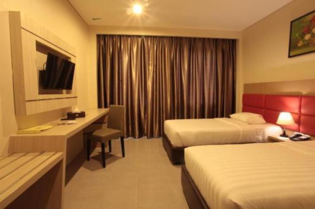 อโศก ลักชัวรี่ โฮเต็ล Hotel บันดาร์ ลัมปุง ภายนอก รูปภาพ