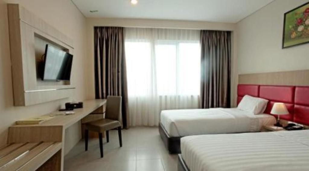 อโศก ลักชัวรี่ โฮเต็ล Hotel บันดาร์ ลัมปุง ภายนอก รูปภาพ