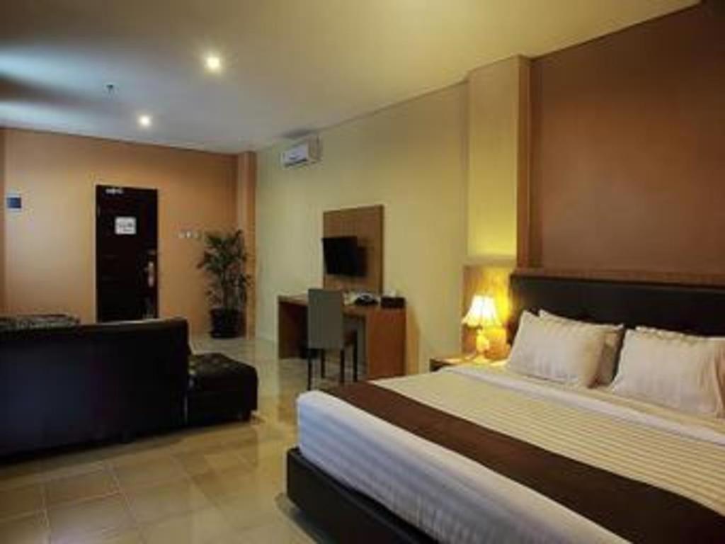 อโศก ลักชัวรี่ โฮเต็ล Hotel บันดาร์ ลัมปุง ภายนอก รูปภาพ