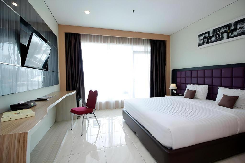 อโศก ลักชัวรี่ โฮเต็ล Hotel บันดาร์ ลัมปุง ภายนอก รูปภาพ